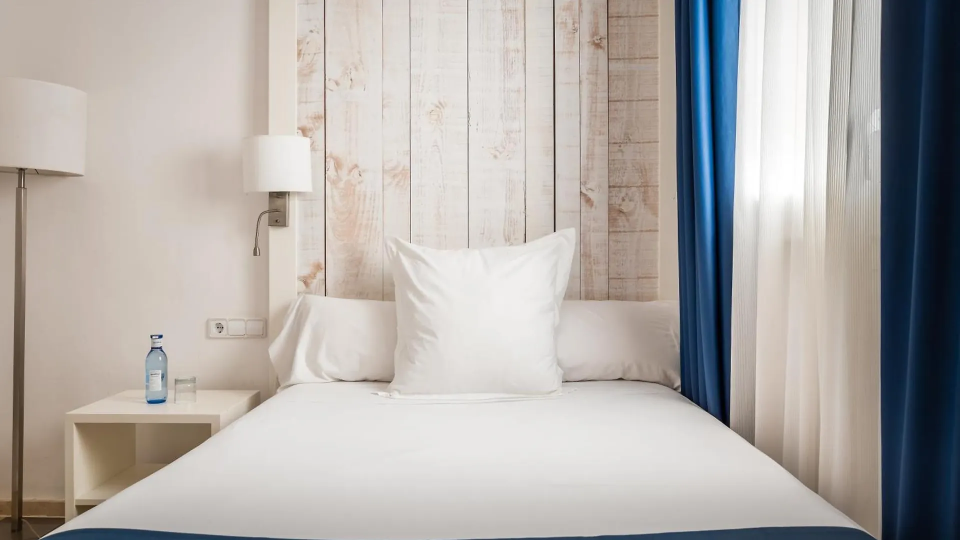 Hotel Medium Sitges Park 3*,